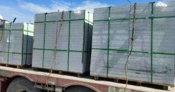 宜宾 芝麻白花岗岩地铺石装车日常