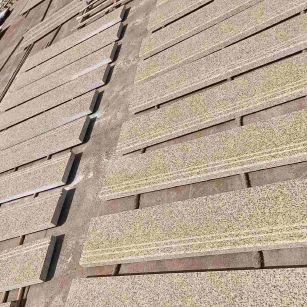 宜宾 黄金麻花岗岩光面楼梯踏步