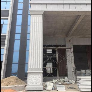 宜宾 芝麻白光面花岗岩门楼大柱（罗马柱）配雕花底座