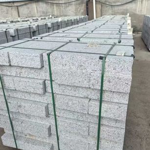 宜宾 白麻花岗岩路沿石，弧形路沿石，道牙石，马路牙子，界石，路缘石，平沿石，直岩石，平缘石等