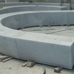 宜宾 芝麻白花岗岩光面弧形坐凳