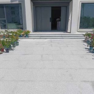 宜宾 芝麻白花岗岩地铺石地面铺装