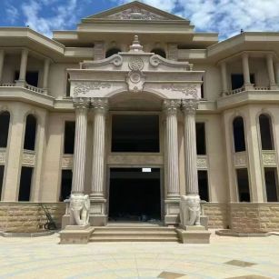 宜宾 黄金麻别墅外墙干挂，大柱，大象，蘑菇石，雕花板