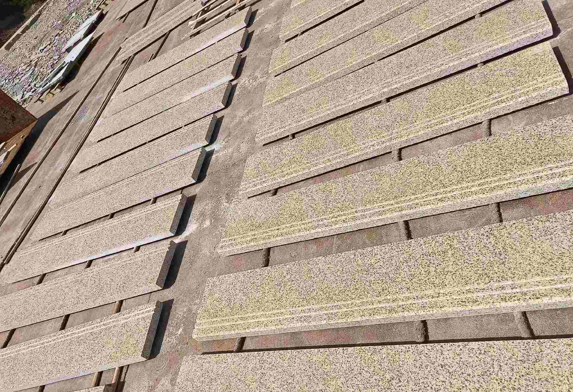 宜宾 黄金麻花岗岩光面楼梯踏步