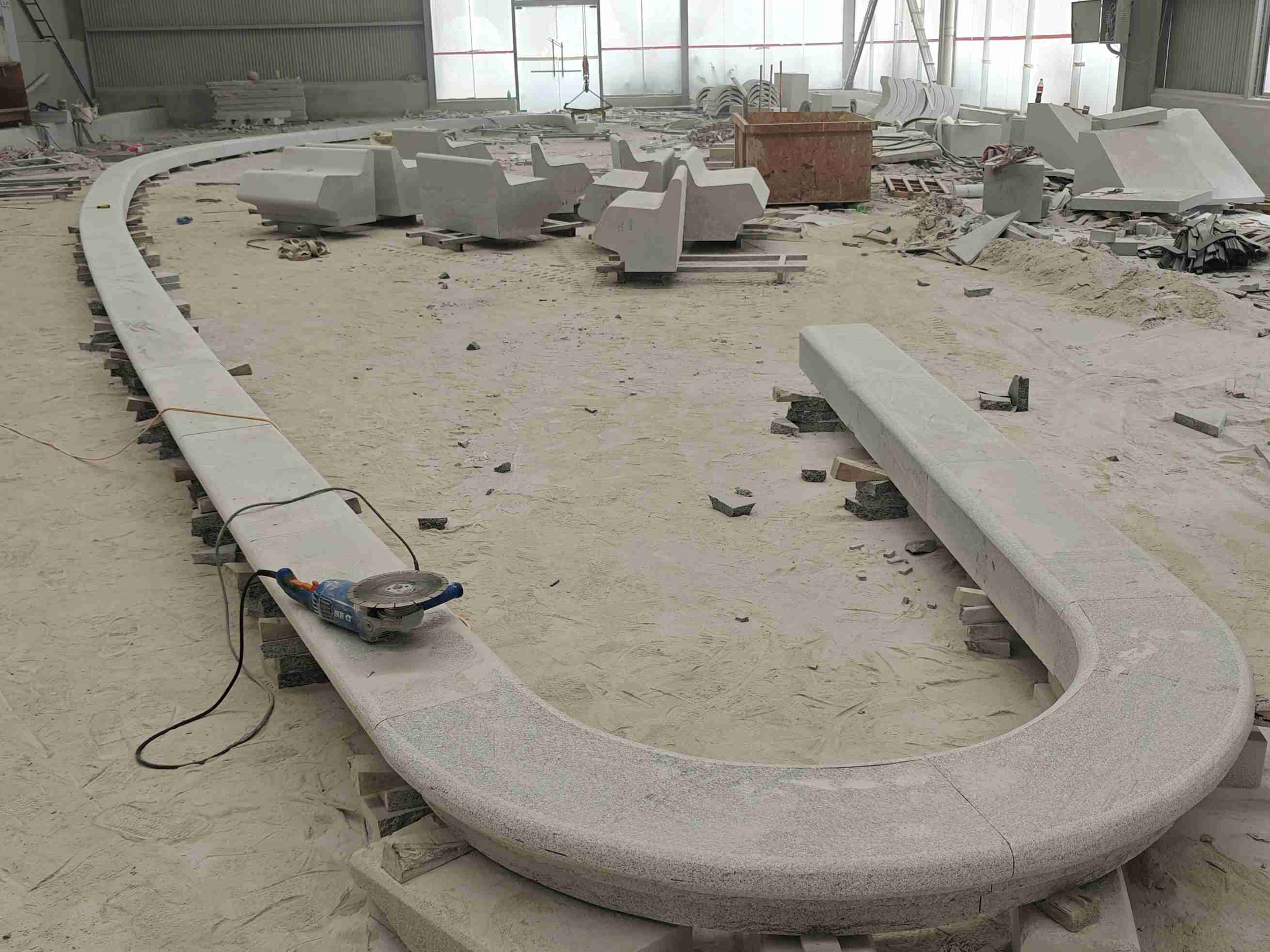 宜宾 芝麻白花岗岩弧形花坛石，坐凳石