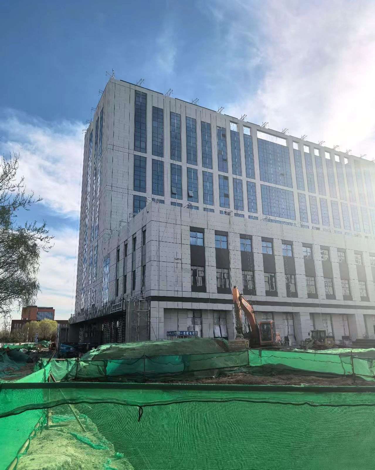 宜宾 白麻花岗岩石材外墙干挂