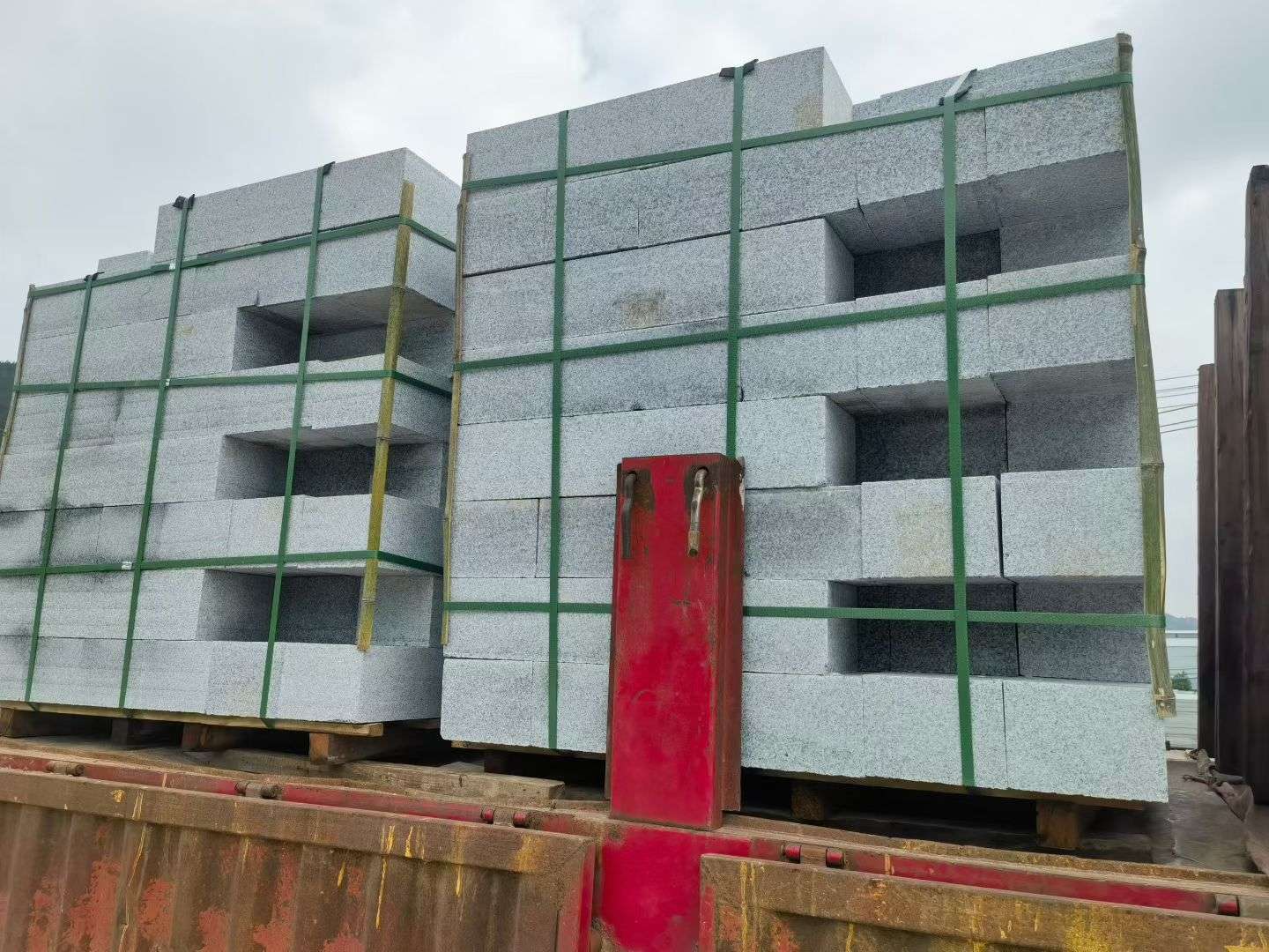 宜宾 芝麻白花岗岩路沿石，平石，路侧石，马路牙子，路缘石，立缘石，平缘石等