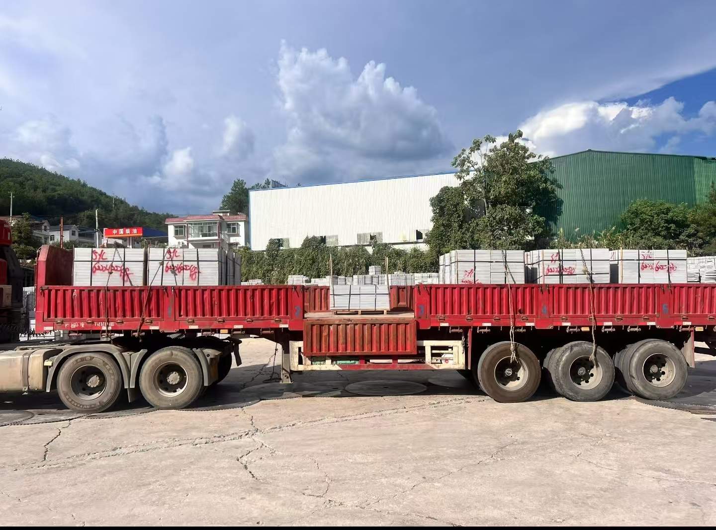 宜宾 芝麻灰花岗岩地铺石出货日常