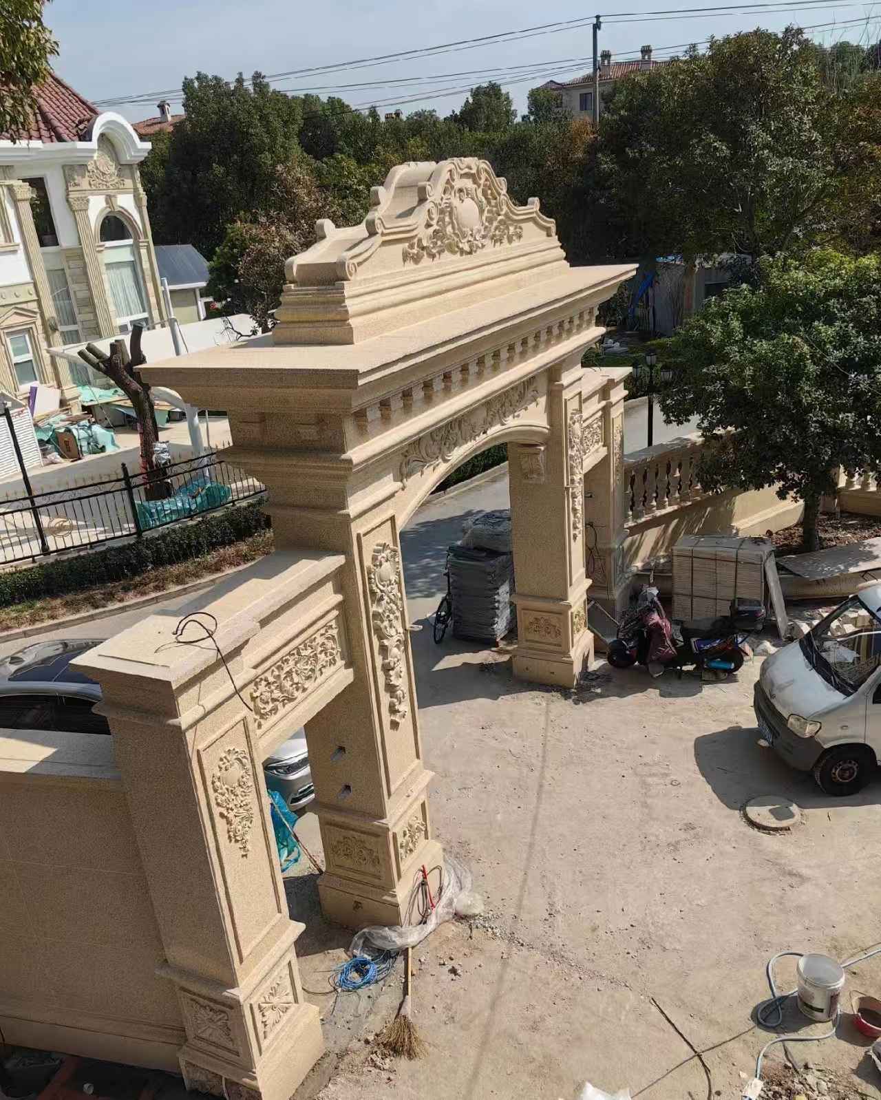 宜宾 黄金麻荔枝面花岗岩别墅门楼